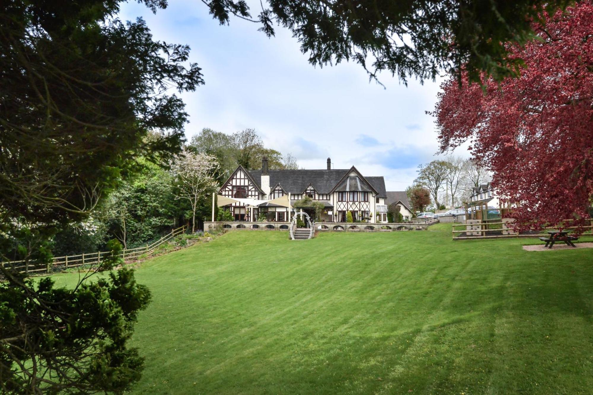The Bentley Brook Inn アッシュボーン エクステリア 写真