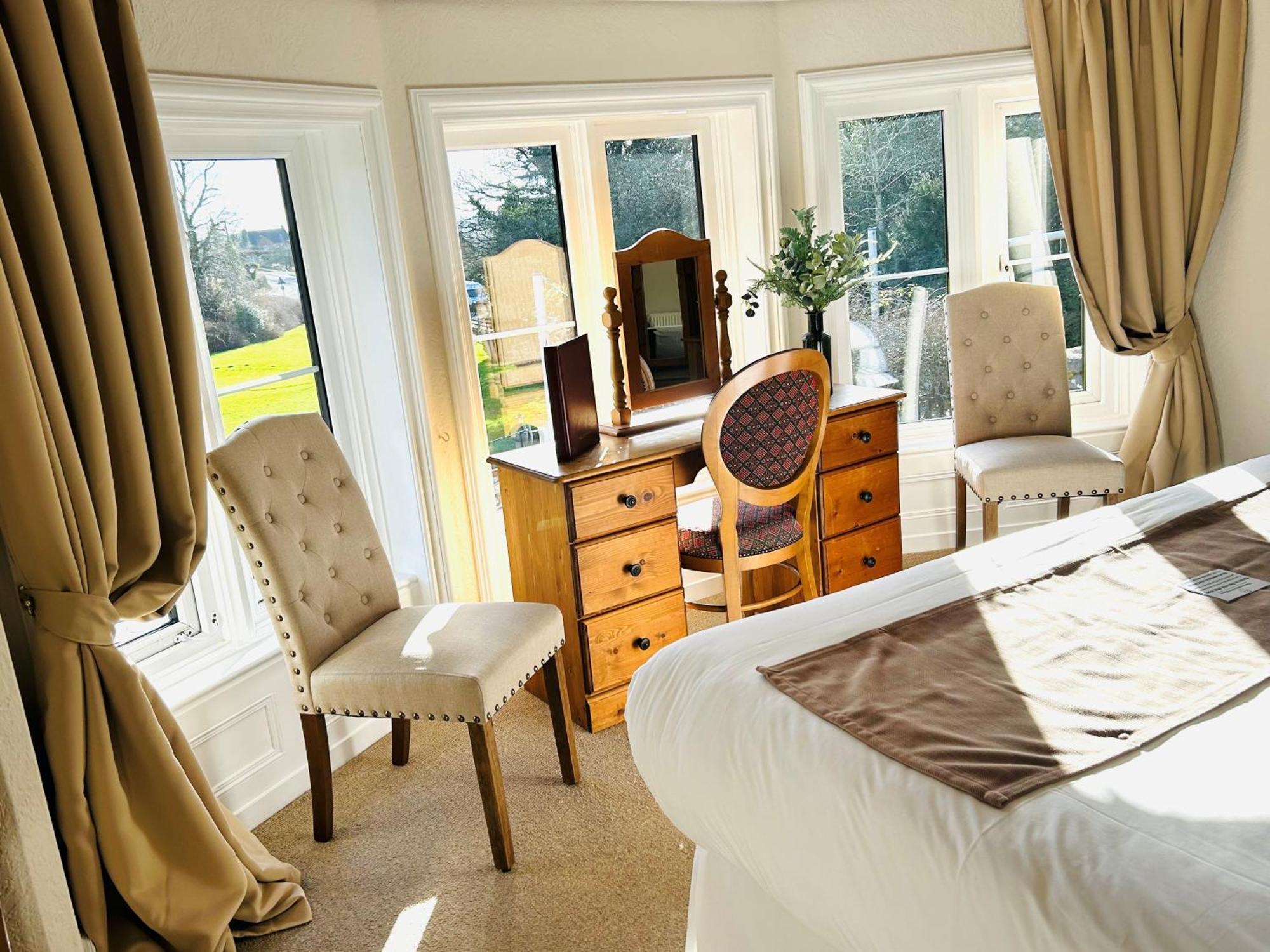 The Bentley Brook Inn アッシュボーン エクステリア 写真