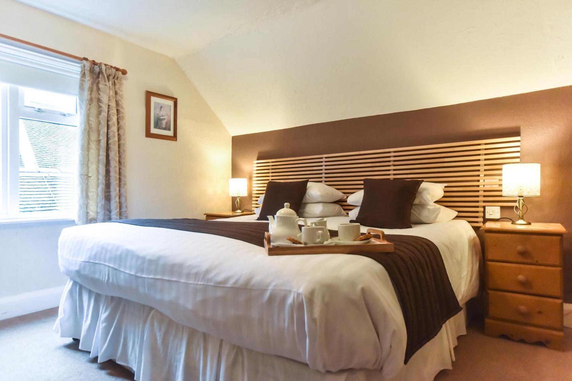 The Bentley Brook Inn アッシュボーン エクステリア 写真