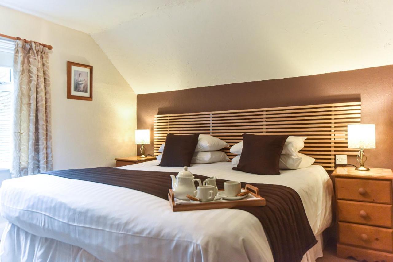 The Bentley Brook Inn アッシュボーン エクステリア 写真