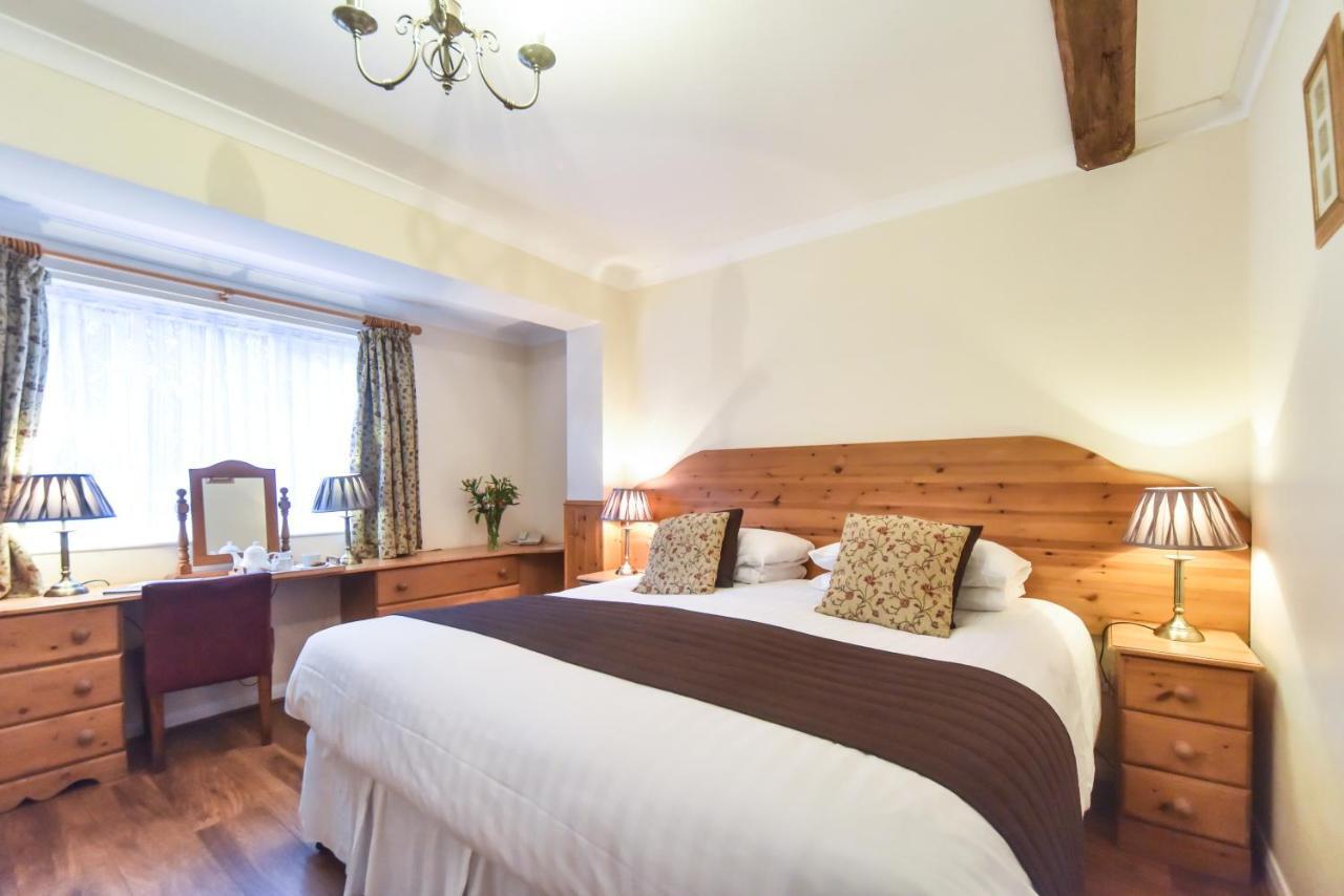 The Bentley Brook Inn アッシュボーン エクステリア 写真